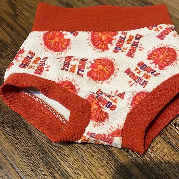 Thanksgiving “Gobble till you Wobble” bloomers size Newborn - Picture 3 of 5
